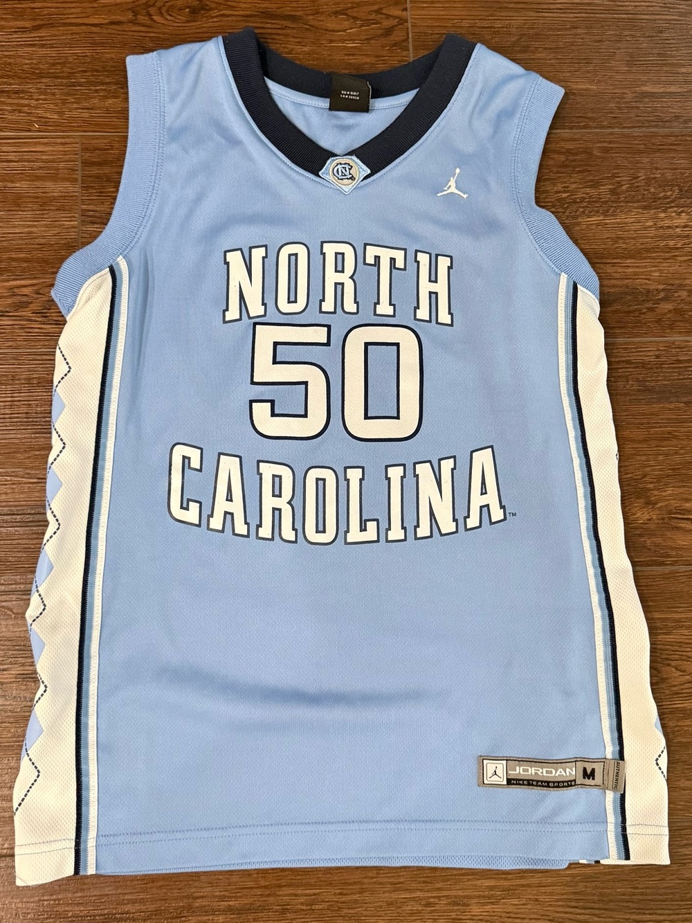 Vintage Jordan North Carolina Tar Heels #50 Basketball Jersey Size Medium NCAA